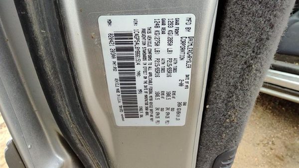 2000 Chrysler Town Crossmember/cradle/undercarria 3.8L — photo 3