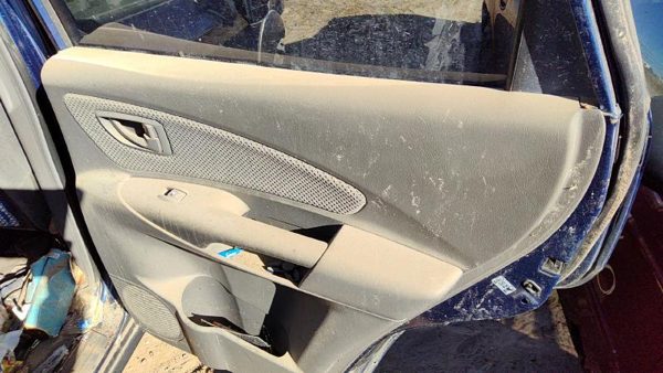 06-07 Hyundai Tucson Passenger Right Front Door Trim Panel With Switches U7 Gray — photo 4