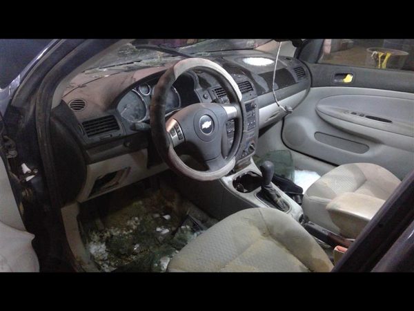 2009 Chevrolet Cobalt — vehicle photo 4