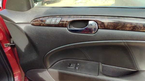 06-07 Lucerne Passenger Right Front Door Trim Panel With Switches Ebony 193 — photo 4