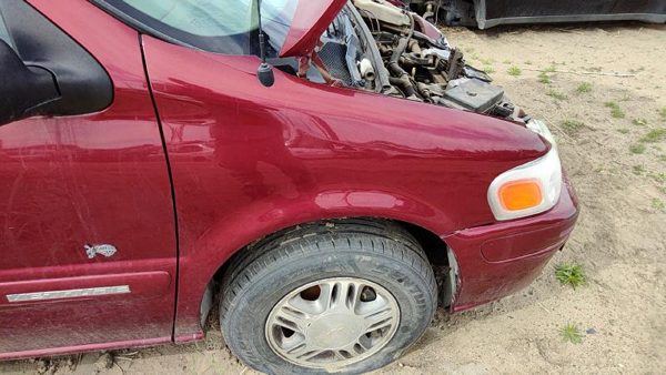 1997-2004 Chevy Venture Passenger Right Front Fender Oem Red 72U 88951575 — photo 1
