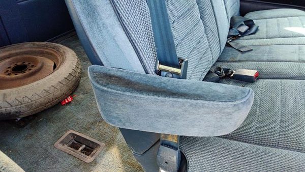 1991-95 GMC Safari Passenger Right Rear Arm Rest Side Back Seat OEM RH 15649704 — photo 2