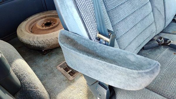 1991-95 GMC Safari Passenger Right Rear Arm Rest Side Back Seat OEM RH 15649704 — photo 4