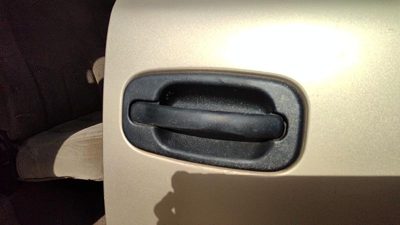 2004 Chevy Silverado 1500 Outside Door Handle RH 15034986