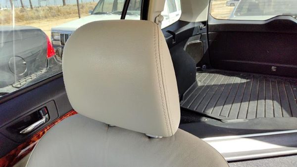 10-12 Subaru Legacy Outback Passenger Right Headrest Leather Seat Wil Warm Ivory — photo 2