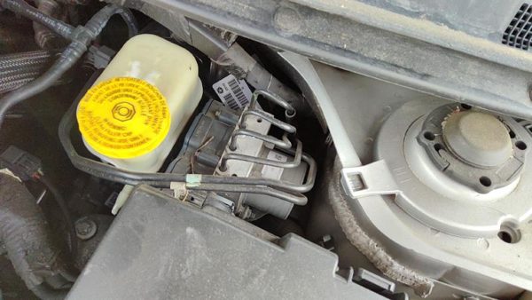 2015 Chrysler 200 Complete Anti Lock Brake Pump Unit Oem Abs Module Assembly — photo 7