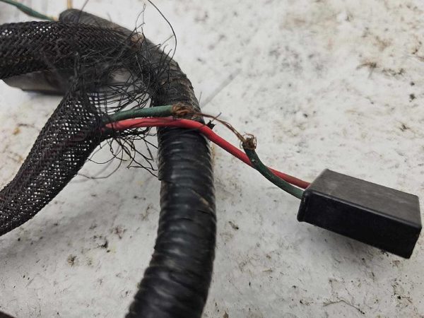 1989 Ford F150 Wiring Harness For Engine Oem 5.0L At 4X4 — photo 3