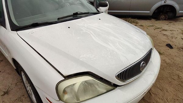 2005 Ford Taurus Hood Wt White Hail — photo 2