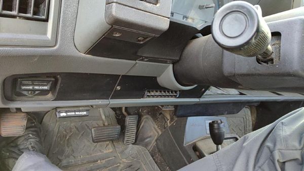 86-93 Chevy S10 Pickup Lower Dash Under Column Knee Bolster Trim Panel Dark Gray — photo 5