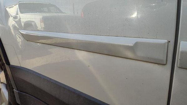 10-14 Legacy Outback Passenger Right Rear Upper Moulding From Door Back Trim 7J — photo 2