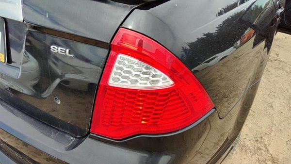 2010-2011 Ford Fusion Passenger Right Tail Light Brake Lamp Oem Rear 9E5Z13404A — photo 2