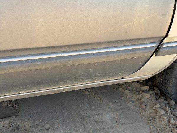 86-91 Olds 88 Passenger Right Front Moulding From Door Oem Trim Strip — photo 3