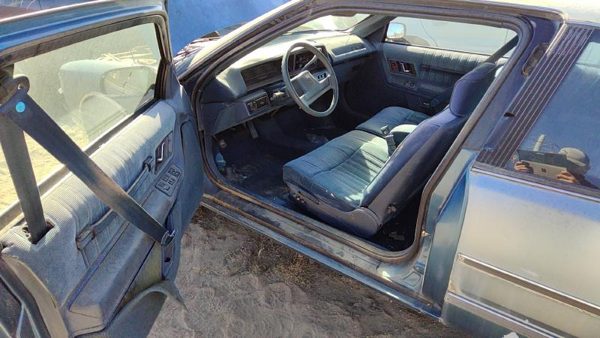 1989 Oldsmobile Cutlass Supreme — vehicle photo 5