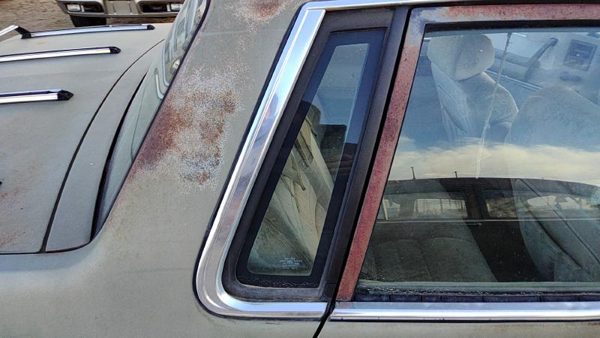 1982-1988 Pontiac 6000 Passenger Right Rear Quarter Glass Back Side Window Oem — photo 1