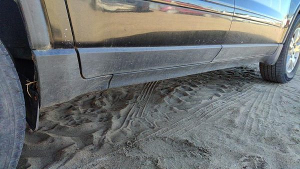 2009-2012 Gmc Acadia Passenger Right Lower Rocker Panel Moulding Side Skirt Oem — photo 4