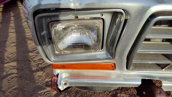 1978-1979 Ford F150 Passenger Right Head Light Surround Door Trim Oem D8tz13064e — photo 3