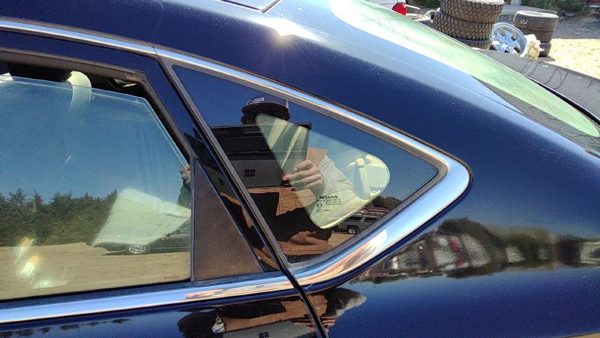 2013-2019 Nissan Sentra Driver Left Rear Quarter Glass Back Side Window Oem — photo 2