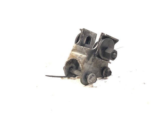 84-96 Corvette Passenger Right Rear Control Arm Mounting Bracket Transverse — photo 5