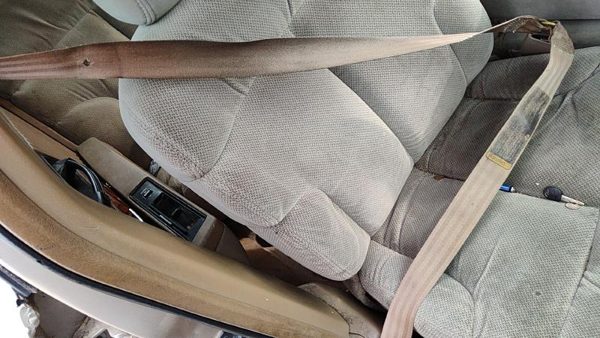 1994 Buick Park Ave Passenger Right Front Seat Belt Retractor Oem Shoulder Tan — photo 4