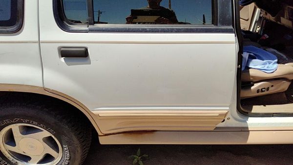 1993 Ford Explorer Rear Door RH White — photo 4