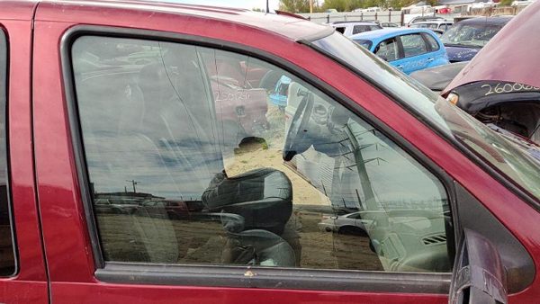 1997-2004 Chevy Venture Passenger Right Front Side Window Door Glass Oem — photo 3