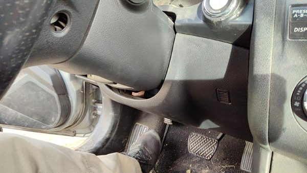 07-09 Nissan Altima Lower Dash Under Column Knee Bolster Trim Panel Charcoal G — photo 3
