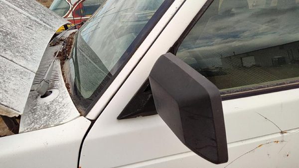 1983-1994 Chevy S10 Blazer Driver Left Manual Side Mirror Door Mounted Oem — photo 3