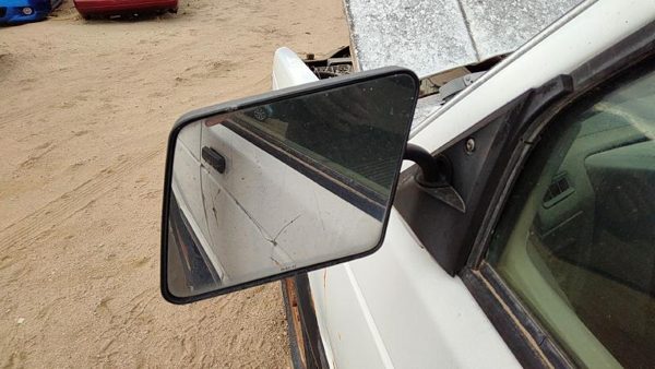 1983-1994 Chevy S10 Blazer Driver Left Manual Side Mirror Door Mounted Oem — photo 6