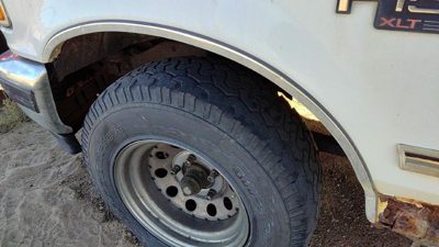 1992-1996 Ford F150 Driver Left Front Wheel Flare Moulding Oem Fender