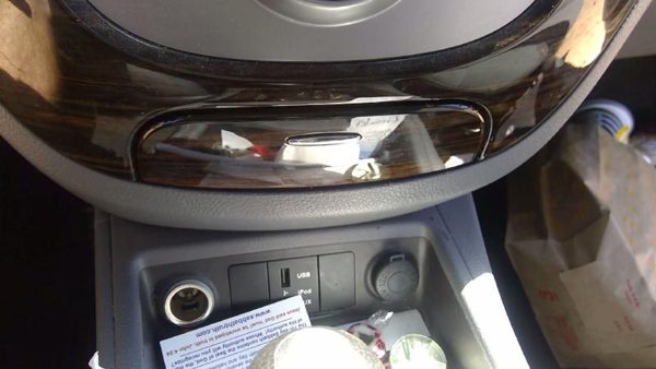 2010-2012 Hyundai Santa Fe Lower Dash Woodgrain Trim Bezel Oem — photo 2