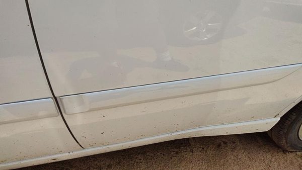 00-07 Focus Station Wagon Driver Left Rear Moulding From Door Back Trim Strip — photo 6
