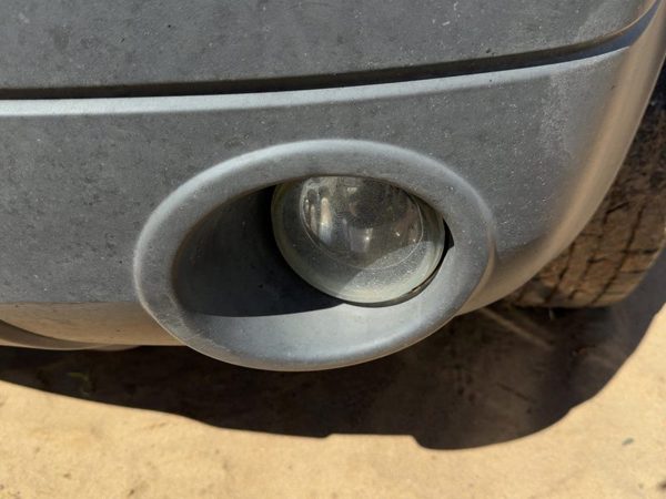 2006 Ford Escape Fog/mark/park/turn Light/lamp LH — photo 3