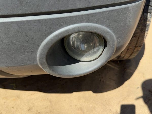 2006 Ford Escape Fog/mark/park/turn Light/lamp LH — photo 4