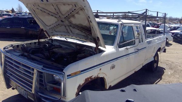 1985 Ford F-250 — vehicle photo 4