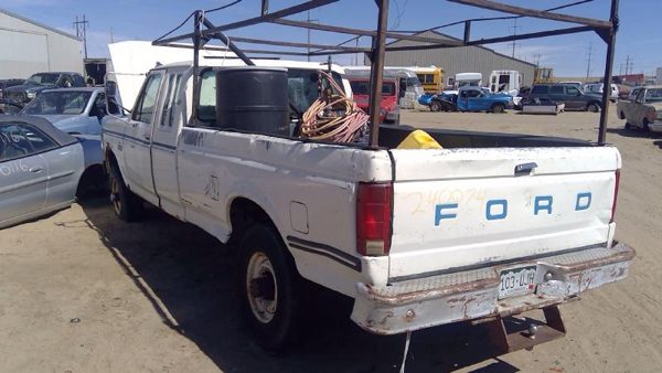 1985 Ford F-250 — vehicle photo 7