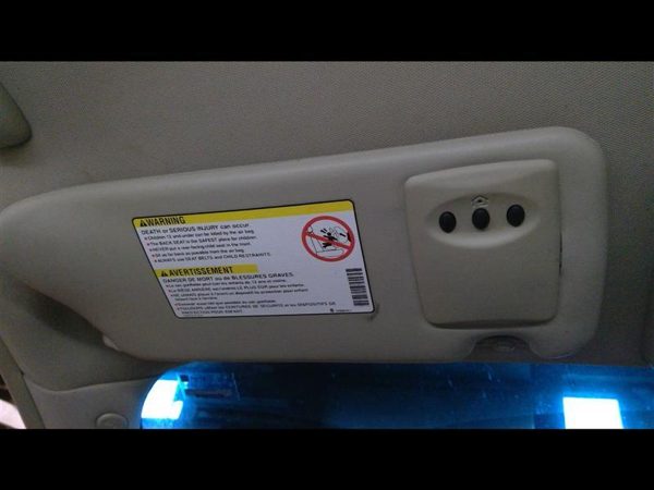 2004 Cadillac Srx Driver Sun Visor Without Illumination 25756069 — photo 2