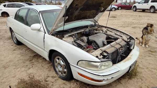 2000 Buick Park Avenue Radiator — photo 2