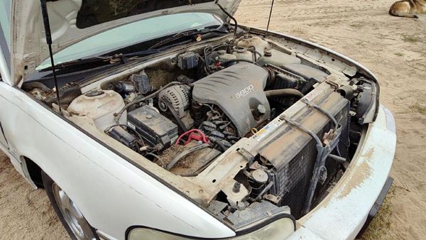 2000 Buick Park Avenue Radiator — photo 8
