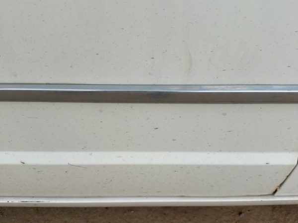 10-16 Town & Country Driver Left Front Moulding From Door Oem Trim Strip — photo 3