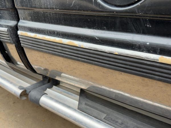 88-94 Chevy Silverado 1500 Driver Left Rear Moulding On Front Of Box Oem — photo 2