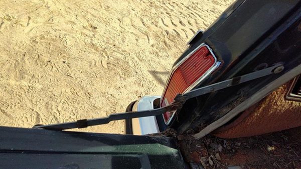1984-1991 Jeep Grand Wagoneer Tail Gate Straps Oem Limiting Braces — photo 2