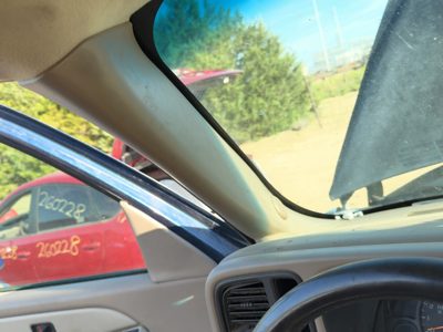 03-06 Chevy Suburban Driver Left A Pillar Trim Windshield Post Panel Oem Tan 52D