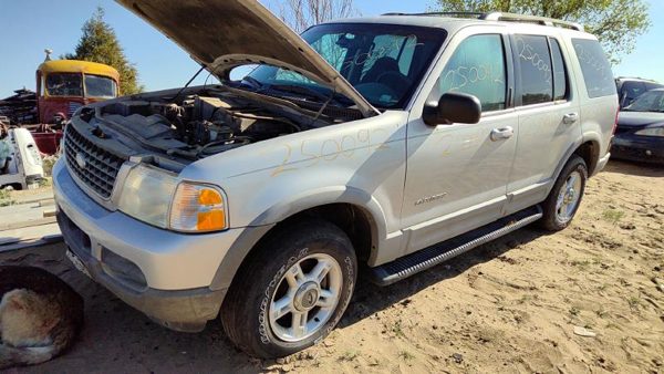 2002 Ford Explorer Axle Shaft RH — photo 1
