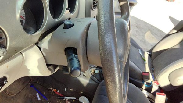 2002 Chrysler PT Cruiser Steering Column Key — photo 2