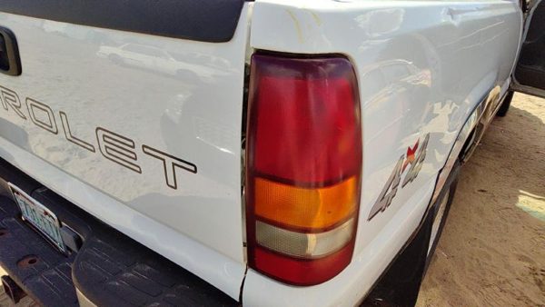 1999-2002 Chevy Silverado 1500 Passenger Right Tail Light Brake Lamp Oem Rear — photo 3