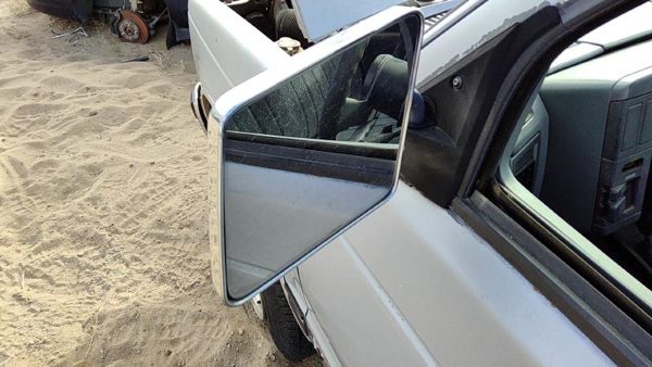 1982-1993 Chevy S10 Pickup Driver Left Side Mirror Door Mounted Oem 15642573 — photo 1