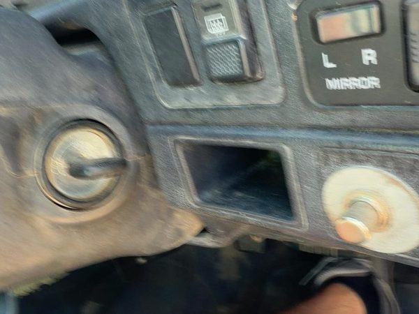 90-94 Legacy RHD Ignition Switch Assembly With Key Complete Electrical Automatic — photo 1
