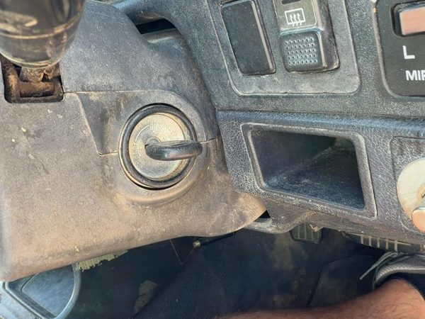 90-94 Legacy RHD Ignition Switch Assembly With Key Complete Electrical Automatic — photo 2