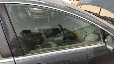 1999-2004 Chrysler 300M Passenger Right Front Side Window Door Glass Oem
