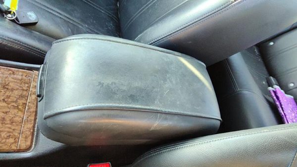 2003-2005 Hyundai Xg350 Center Console Lid Only Oem Arm Rest Fold Down Black — photo 1